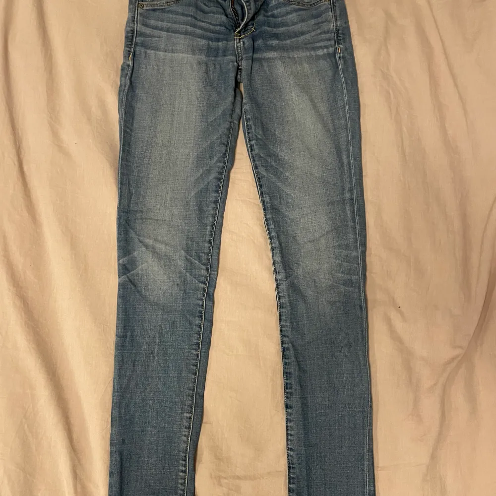 Skinny Abercrombie jeans stl W24 L31, ljus/mellanblå.. Jeans & Byxor.