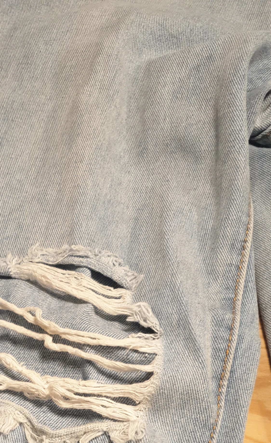 Väldigt ljusblåa jeans - 90