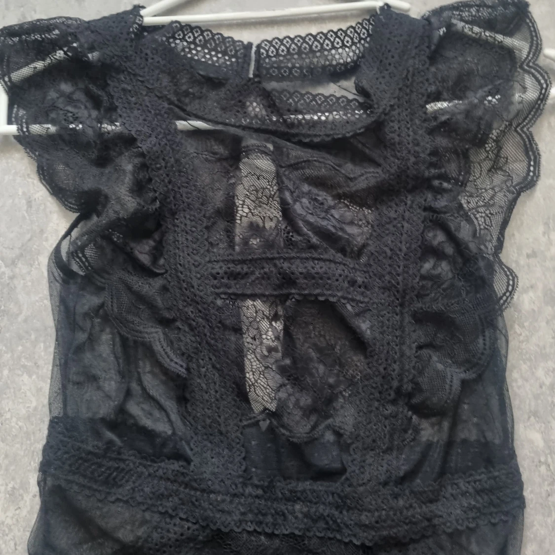 Lace body suit - 90