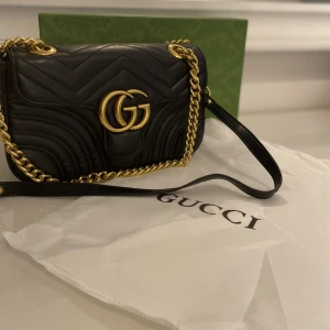 Väska  - Helt oanvänd. 