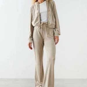 Gina Tricot mjukisset velourset - Gina Tricot mjukisset velourset