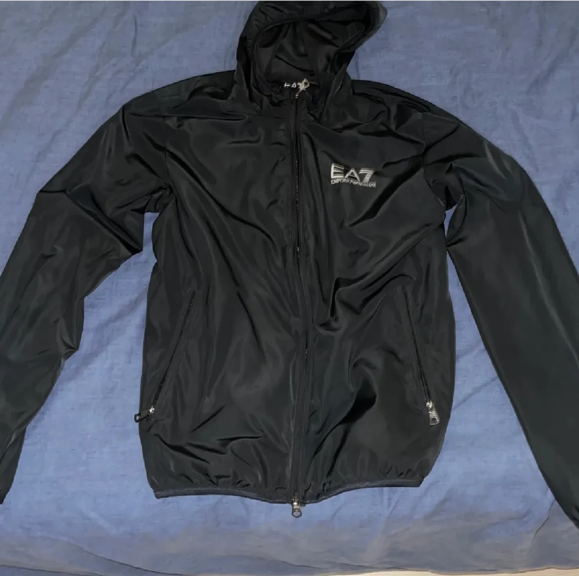 Ea7 svart jacka