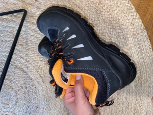 Arbetssskor  - Nästan aldrig använda 