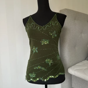 Grönt y2k linne strl S - Jättefint skick strl S💞