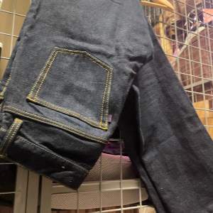 eytys blå orion jeans bra skick storlek 29 