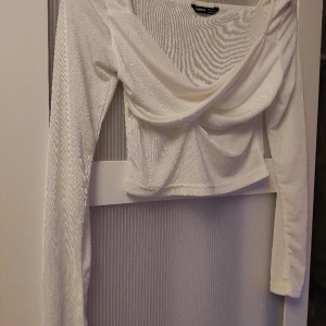 Kort topp - En kort topp från shein i fint skick. Strl s