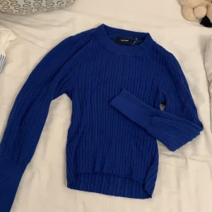 Blå topp - Vero mode i storlek S💙
