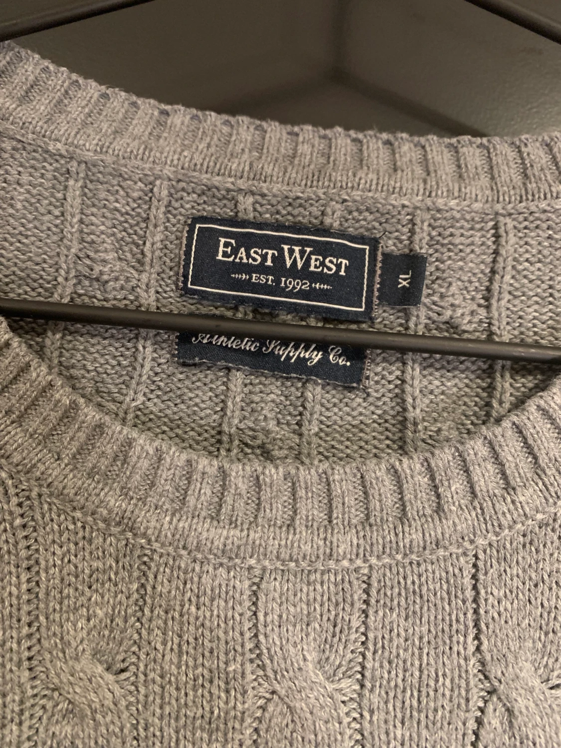 Kabelstickad tröja - 90