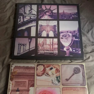 Tavlor  - SKRIV TILL MIG INNAN KÖP, vissa saker har defekter!! Fina tavlor, endast upphämtning, kan skicka fler bilder ifall så önskas:) 50 kr för båda💕