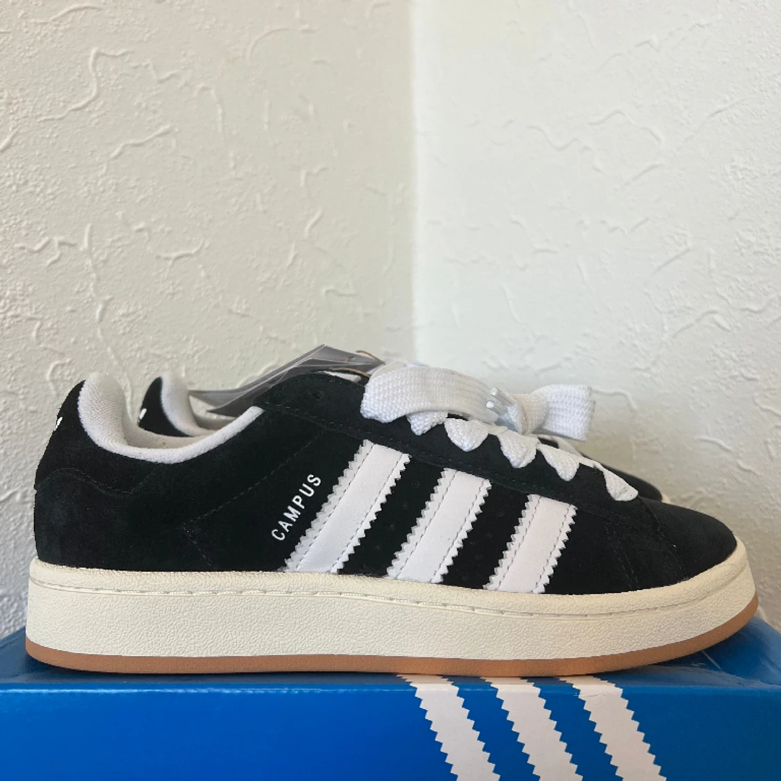 Adidas Campus 00s "Core Black" - 90
