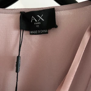 Klänning  - Inte använd fortfarande prislapp