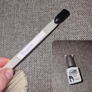 Gelpolish - Helt ny och oöppnad, målat med min egna svarta färg för att visa🥰