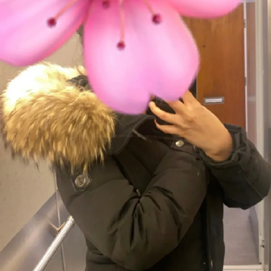 Hollies Sub way  - 90