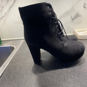 Dam skor  - Dam skor storlek 39 