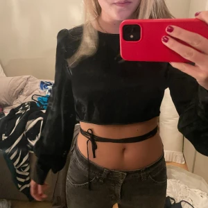 Topp från zara  - Topp man knyter ifrån zara strl M 