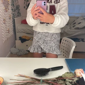 Fin kjol - Fin kjol vit och svart 