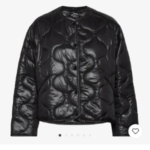 Mango jacka - Superfin jacka fårn mango, passar upp till en m skulle jag säga 