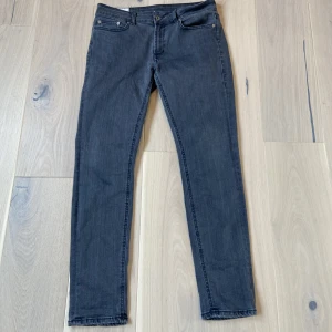 Dondup jeans - Bra skick 9/10. Nypris mellan 2-3,5 tusen modellen Monroe