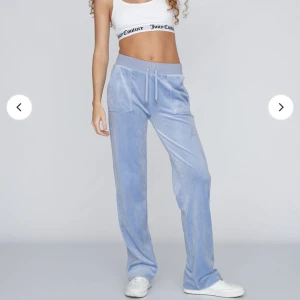 Juicy byxor  - säljer dessa byxor i xs för de inte kommer till användning, dom är i fint skick och köptes i vintras. hör av er för fler bilder vid intresse💕