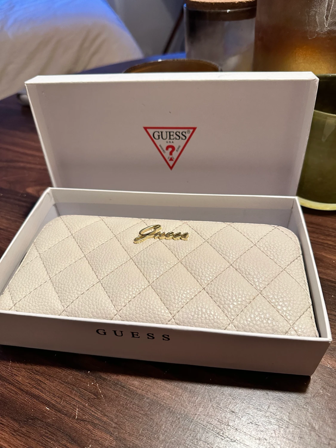 GUESS Wallet
