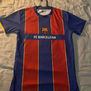 Fotbolls tröja utan namn på baksidan 