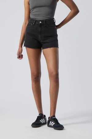 Weekday jeansshorts - Helt nya jeanshorts från weekday, stl 28  Endast testade