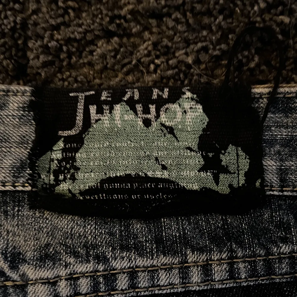 feta jeans fett drain🐺😈😳🙏🥶  deme baggy och stora i midjan  köparen står för frakt men pris kan diskuteras if it makes sense. Jeans & Byxor.