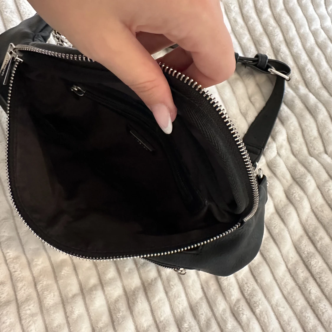 Magväska Ivy Revel - 91