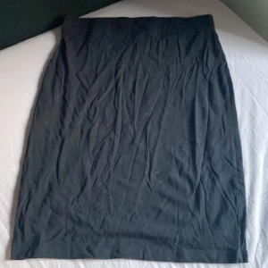 Svart kjol - Svart kjol