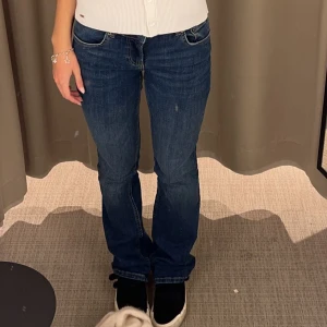 Zara lowwaist bootcut - Köpta i somras och i super skick💖