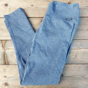 Nya träningstights från MMSPORTS  - Helt nya, ribbade träningstights i storlek S! Kan skickas☺️ 