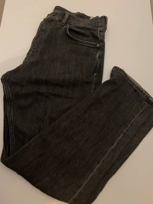 Weekday jeans - Weekday space jeans  Storlek 30/32