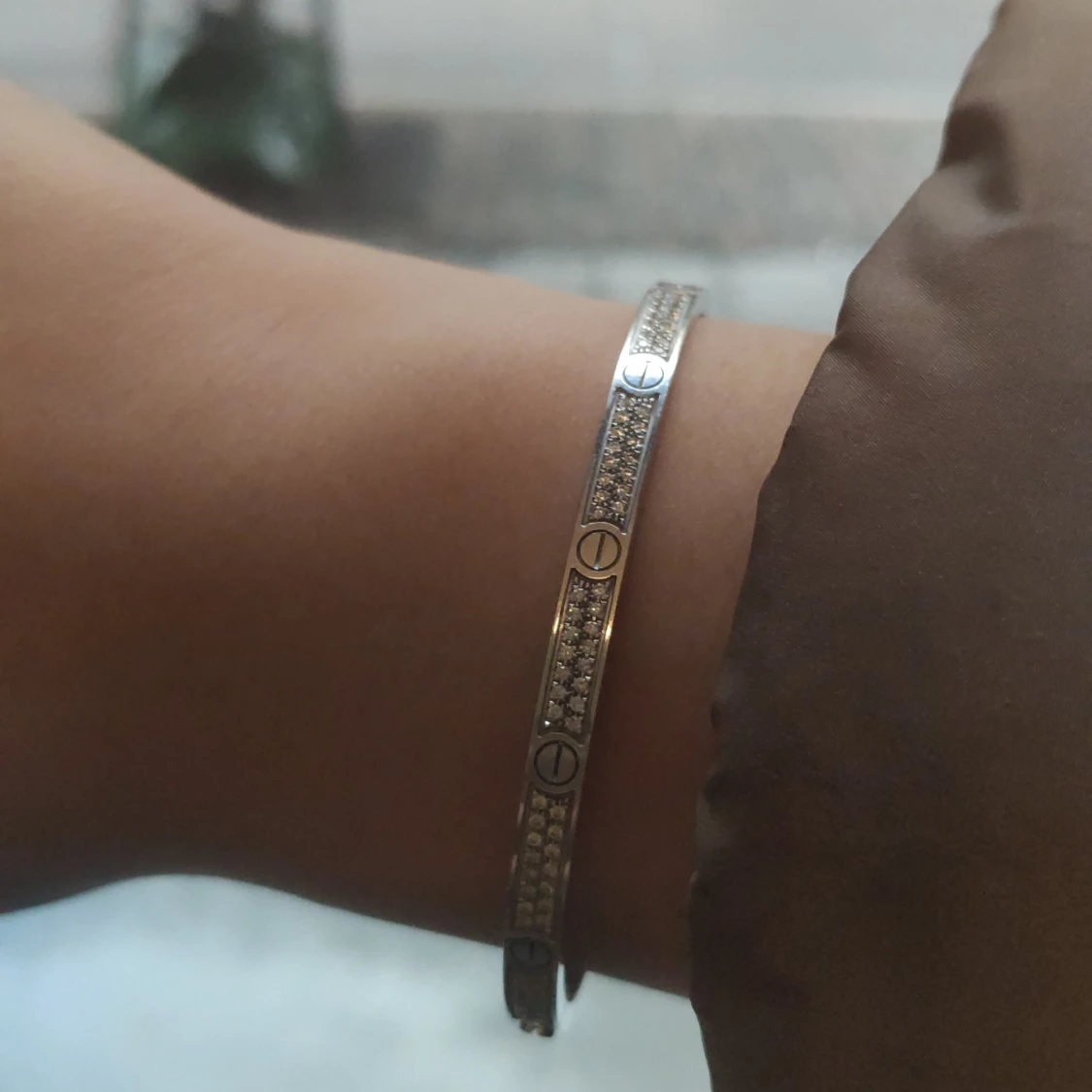 Silverarmband med kristaller - 91