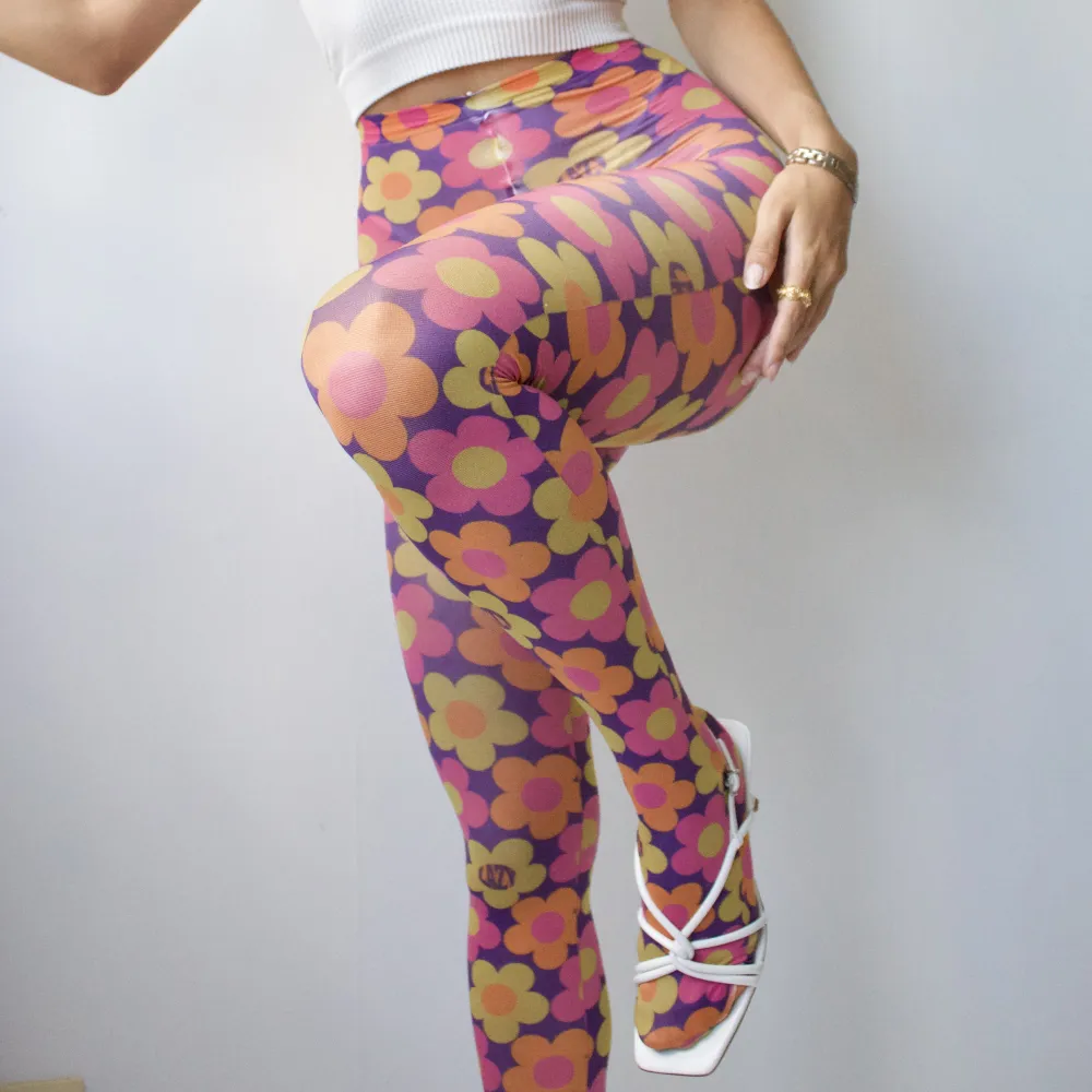 • CUTE 60s PINK, PURPLE, YELLOW AND ORANGE FLOWER POWER PRINTED TIGHTS / NYLONS  • SIZE - XS-M / EU 34-38 • BRAND -  Lazy Oaf. Övrigt.