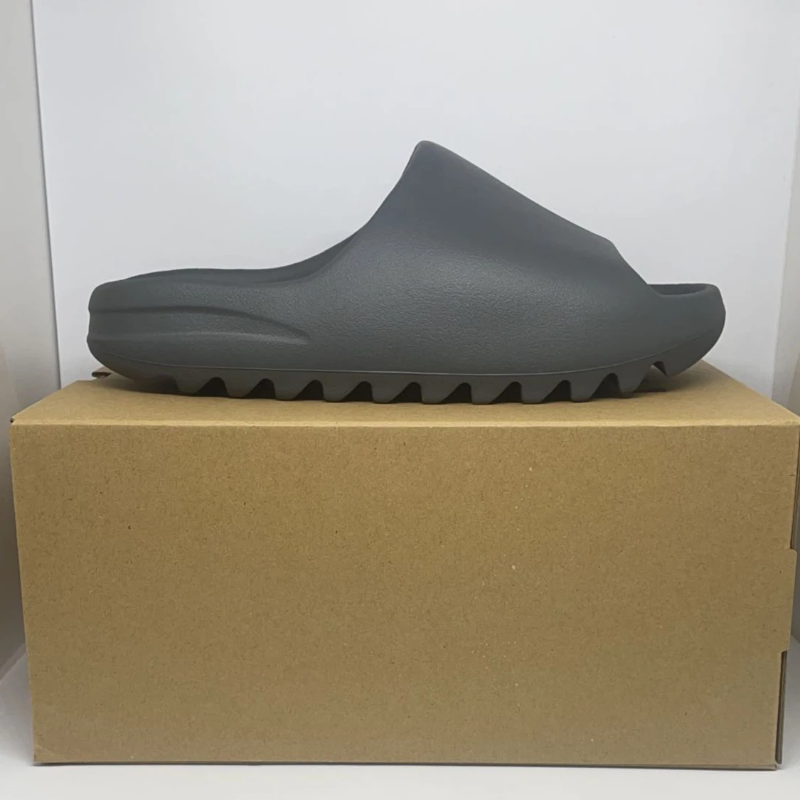 Yeezy Slide ’Slate Marine’