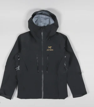 Arcteryx jacka  - Arcteryx jacka storlek M, nästan ny skick,, säljer pga att den blivit för liten:(