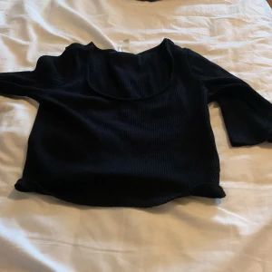 Top  - Änvänd 3 gånger! Bra skick 