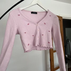 Kofta 🌸 - Fin kofta från Bershka 🍒