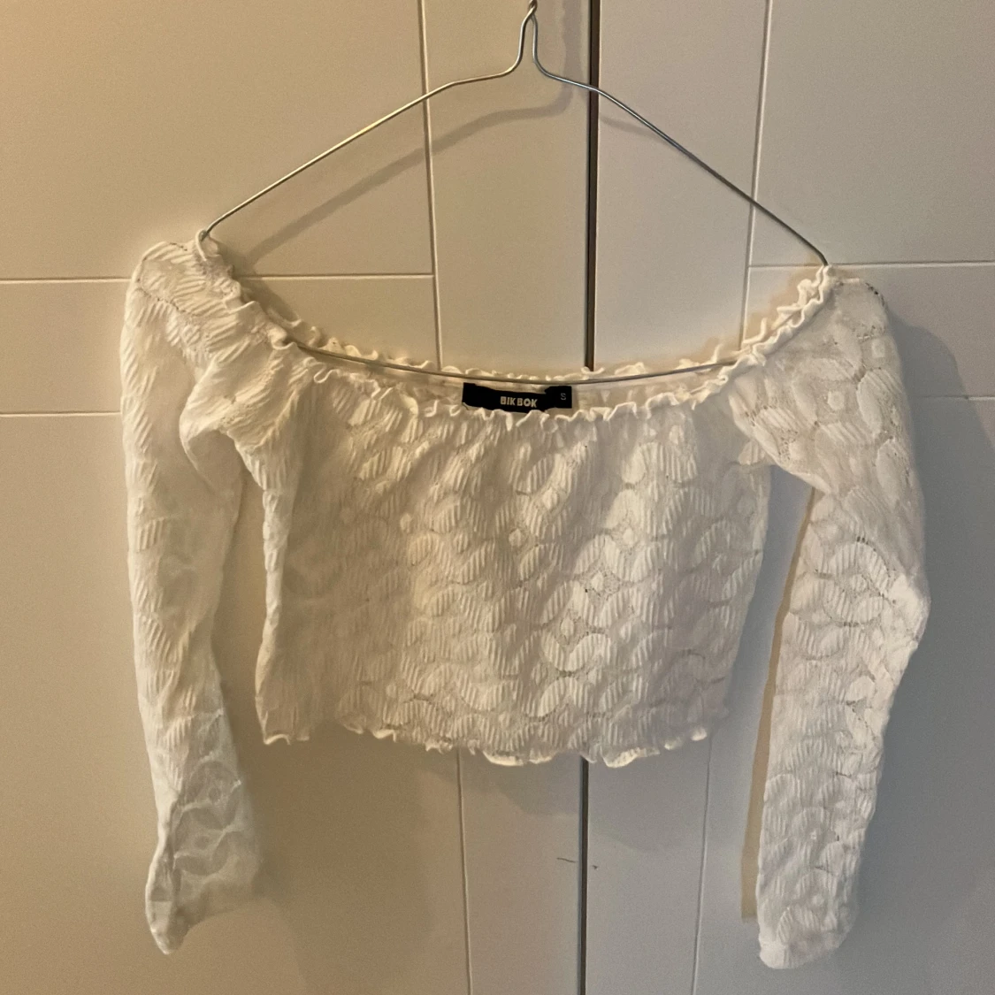 Söt liten topp i spets