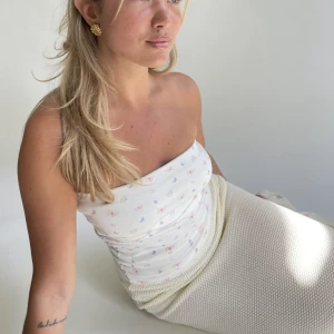 Djerf Avenue  - Djerf Avenue daily tube top butterfly. Helt oanvänd 