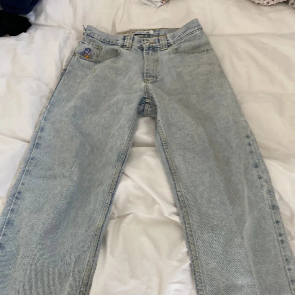 Ett par riktigt snygga jeans från Polar skate co! Ny pris 1200kr  Cond: 9/10. Jeans & Byxor.