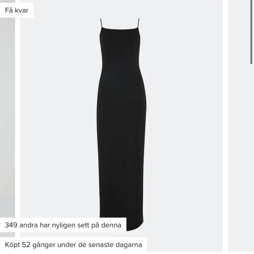 Säljer denna svarta långklänning från BikBok i storlek S. Slutsåld på hemsidan och är endast använd 2 gånger! Så skicket är som nytt❤️ Pris: 300kr+frakt!. Klänningar.