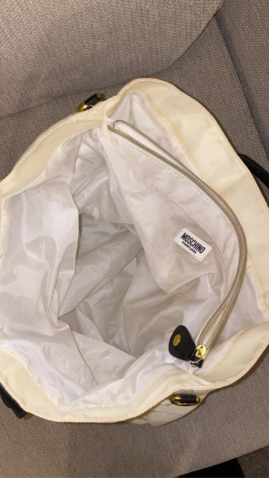 Moschino väska - 90