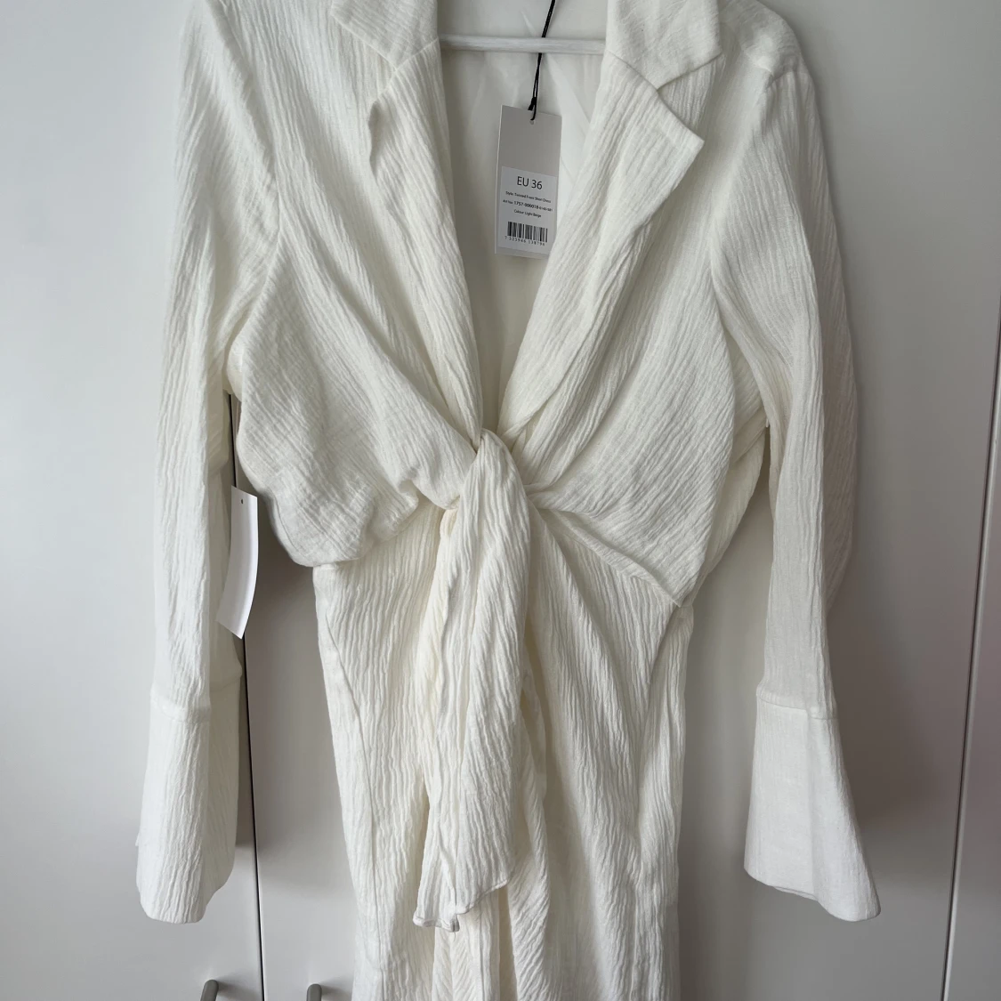 Vit klänning NAKD Lovisa Wallin  - 90