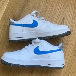 Nike Air Force One  - Som nya. Använda 1 gång. Storlek 38,5. Köpta Nov 2022 