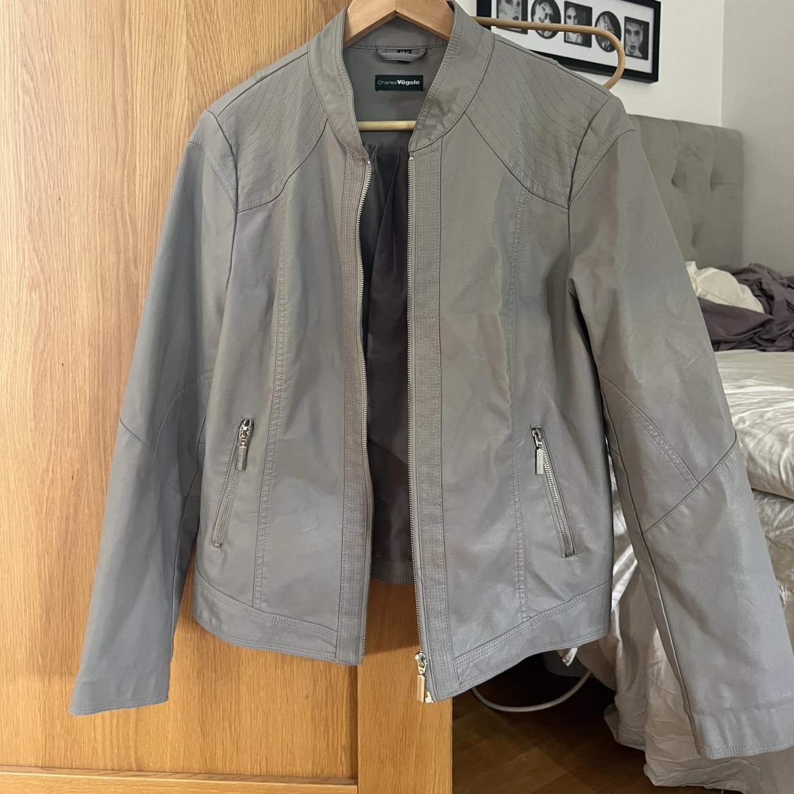 Grå skinnjacka  - 90