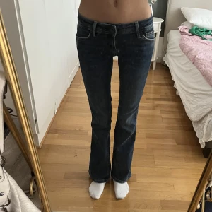 Low waist jeans - Jätte fina jeans i storlek 25/24/32, är från pepe jeans och helt nya. Använda en till två gånger, inga defekter eller synlighet för användning. Pris är diskuterbart.
