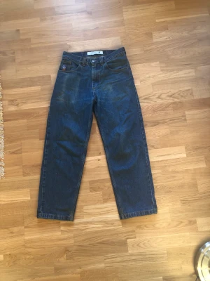 Polar skate ”bigboy” jeans - Nu säljer jag mina polar jeans i använt men bra skick. Lite slitningar vid hälarna men annars skick 10/10. Nypris 1300kr