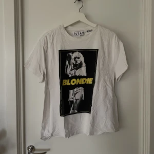 Blondie merch - Blondie merch köpt från carlings.