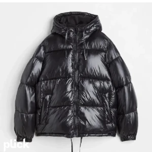 SÖKER!!‼️ - Söker denna jacka strl xs-s från h&m Hör av er om ni har och kan tänka er att sälja‼️❤️